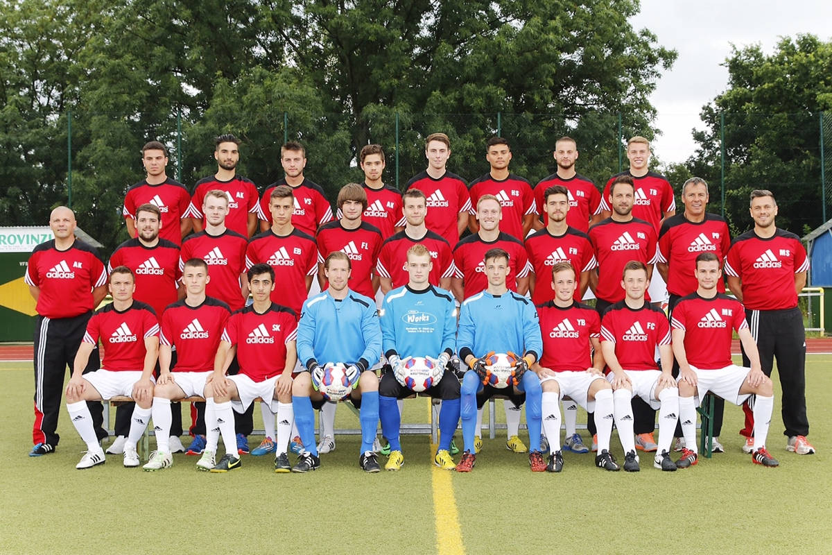 Mannschaftsfoto der 1. Mannschaft des VfB Linz in der Saison 2015/2016