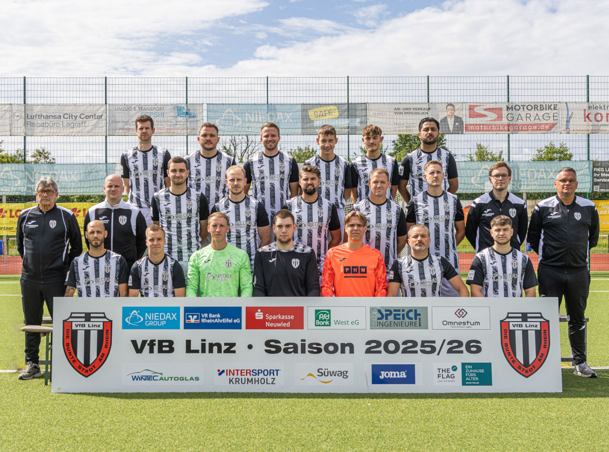 Mannschaftsfoto des VfB Linz II in der Saison 2025/2026